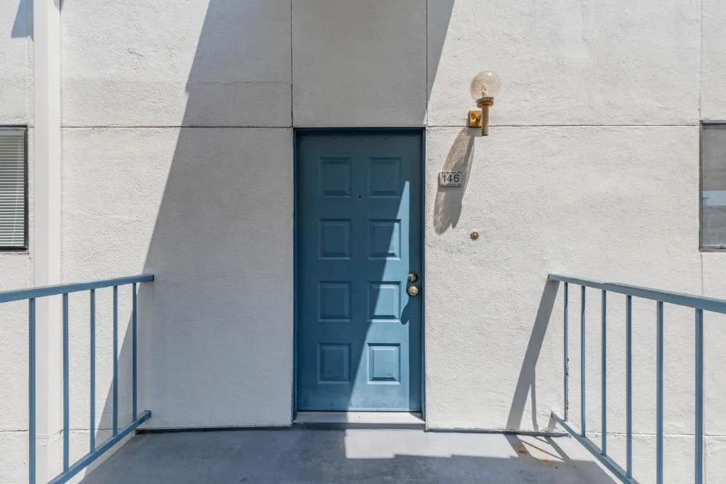 4681 Albany Circle 146, San Jose, California 95129 home-pic-1