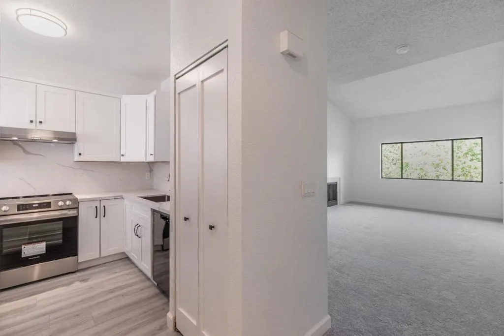 4681 Albany Circle 146, San Jose, California 95129 home-pic-2