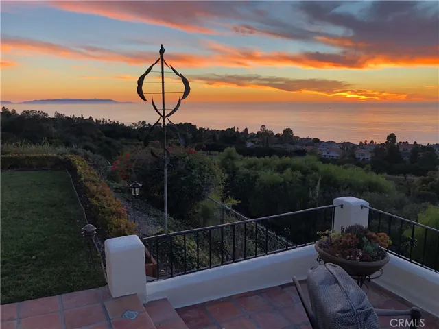 30125 Avenida Classica, Rancho Palos Verdes, California 90275