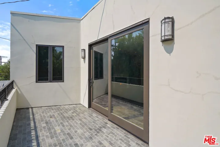 536 N Crescent Heights Boulevard, Los Angeles, California 90048