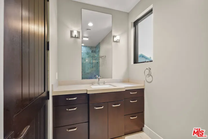 536 N Crescent Heights Boulevard, Los Angeles, California 90048
