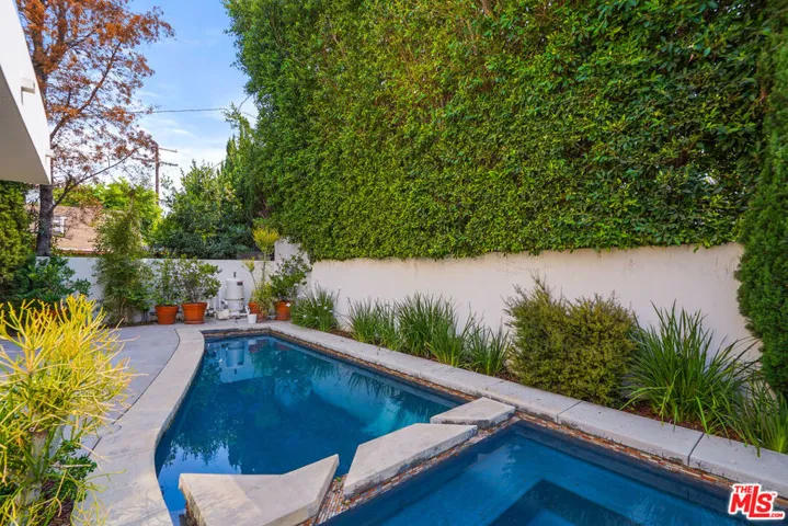 536 N Crescent Heights Boulevard, Los Angeles, California 90048