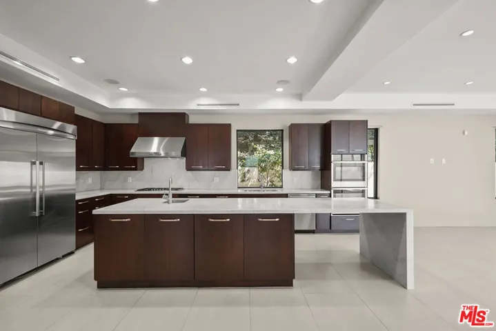 536 N Crescent Heights Boulevard, Los Angeles, California 90048
