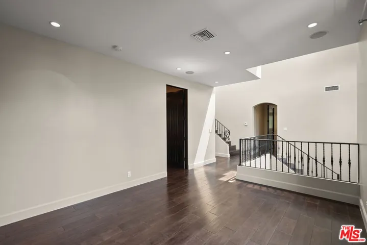 536 N Crescent Heights Boulevard, Los Angeles, California 90048