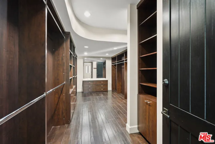 536 N Crescent Heights Boulevard, Los Angeles, California 90048