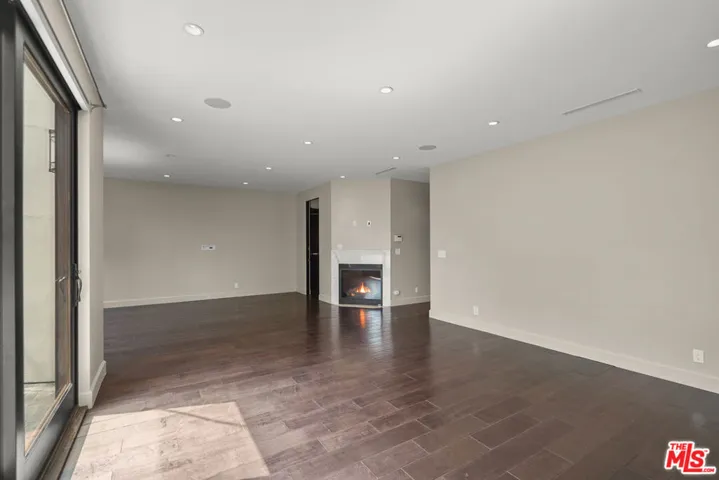 536 N Crescent Heights Boulevard, Los Angeles, California 90048