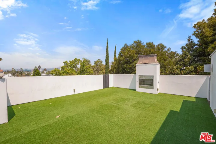 536 N Crescent Heights Boulevard, Los Angeles, California 90048