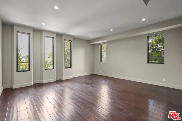 536 N Crescent Heights Boulevard, Los Angeles, California 90048