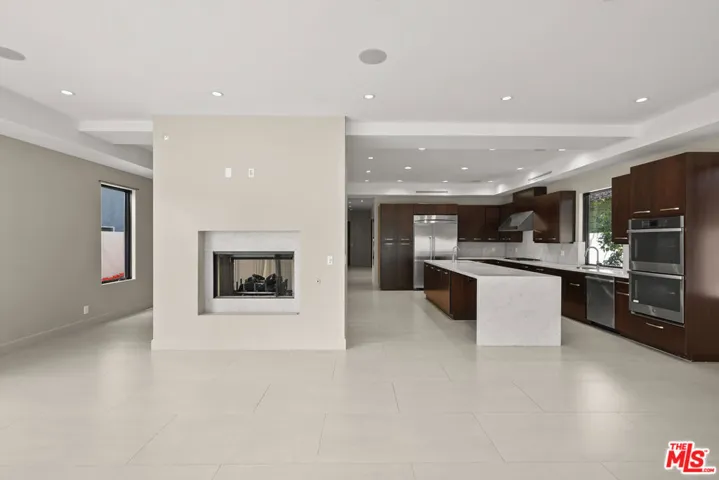 536 N Crescent Heights Boulevard, Los Angeles, California 90048