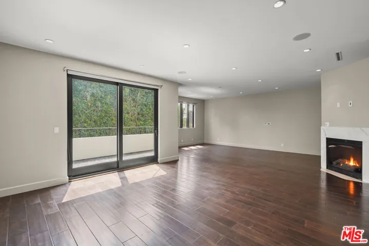 536 N Crescent Heights Boulevard, Los Angeles, California 90048