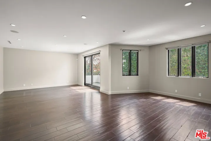 536 N Crescent Heights Boulevard, Los Angeles, California 90048