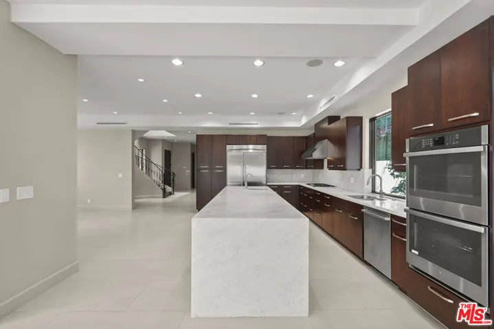 536 N Crescent Heights Boulevard, Los Angeles, California 90048