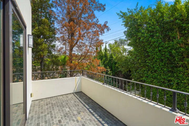 536 N Crescent Heights Boulevard, Los Angeles, California 90048