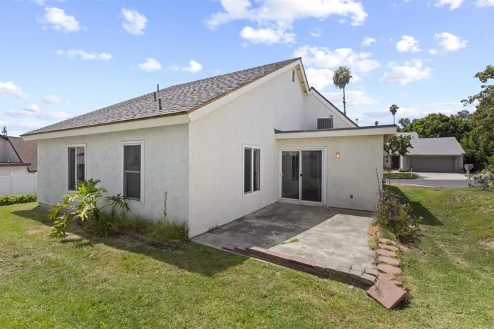 10040 Summitside Ln, Spring Valley, California 91977
