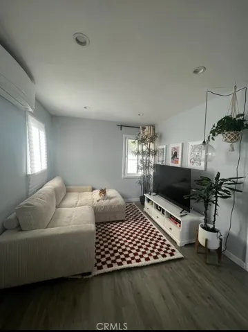 6858 Quinton Lane, Tujunga, California 91042