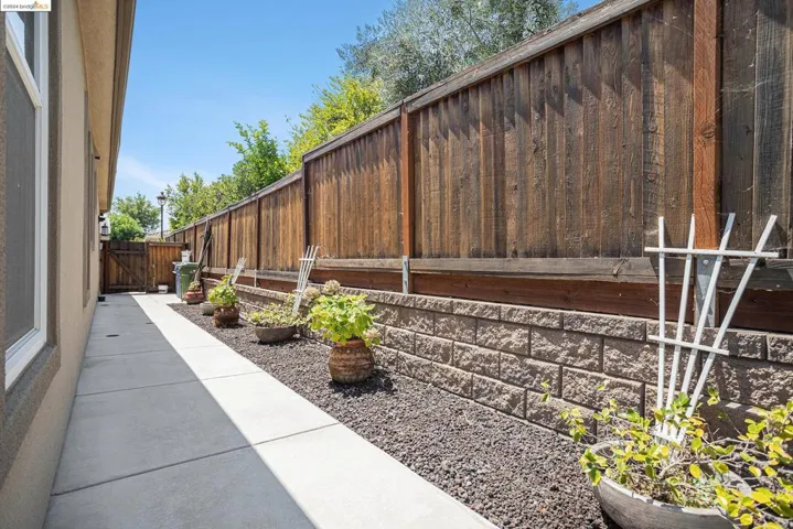 1080 Pomerol Cir, Brentwood, California 94513