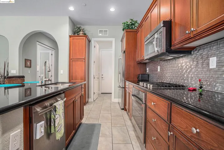 1080 Pomerol Cir, Brentwood, California 94513