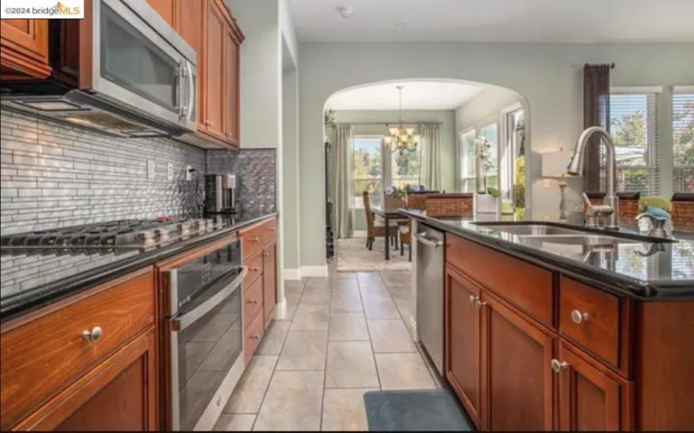1080 Pomerol Cir, Brentwood, California 94513