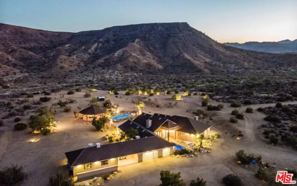 3569 Calmada Rd Road, Pioneertown, California 92268 home-pic-0