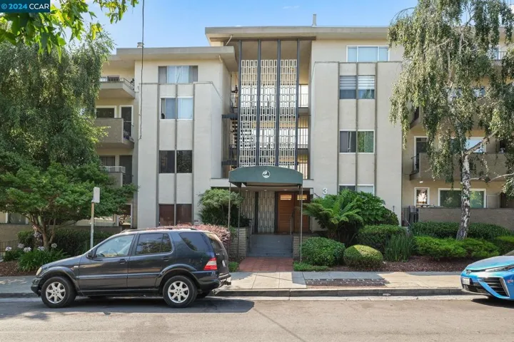 360 Vernon St 212, Oakland, California 94610