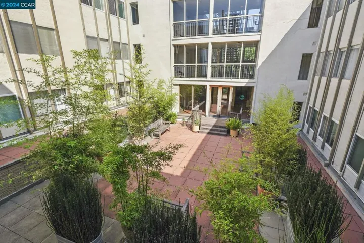 360 Vernon St 212, Oakland, California 94610