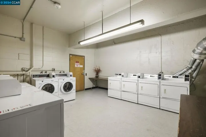 360 Vernon St 212, Oakland, California 94610