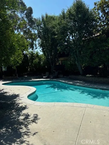 7308 Corbin Avenue M, Reseda, California 91335