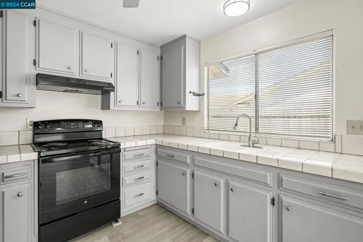2146 Ackerman Dr, Pittsburg, California 94565-4650