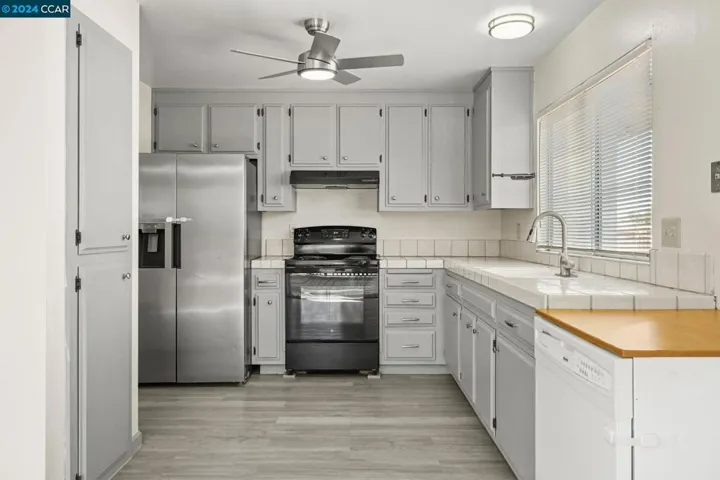 2146 Ackerman Dr, Pittsburg, California 94565-4650