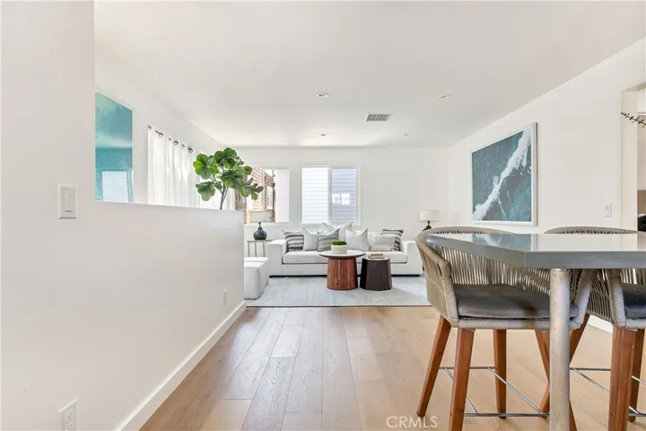 608 & 608.5 Acacia Avenue, Corona Del Mar, California 92625