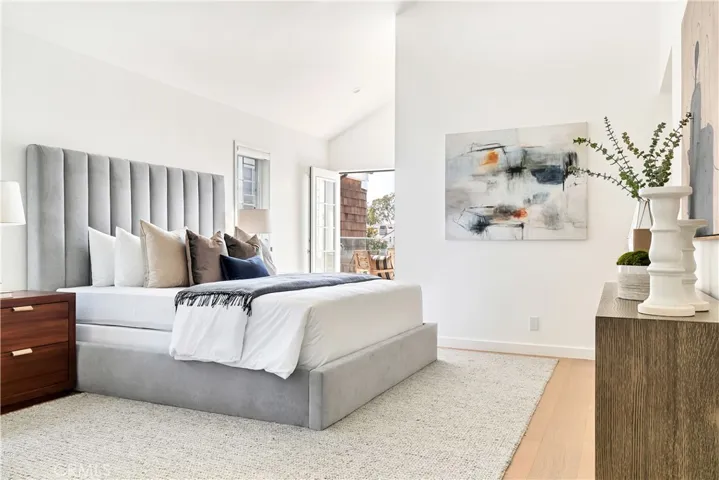 608 & 608.5 Acacia Avenue, Corona Del Mar, California 92625