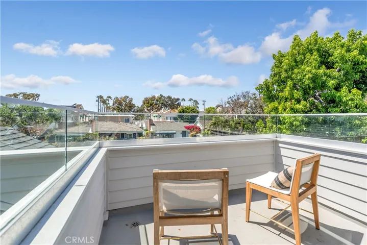 608 & 608.5 Acacia Avenue, Corona Del Mar, California 92625