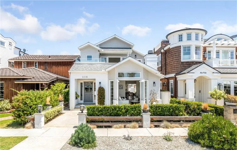608 & 608.5 Acacia Avenue, Corona Del Mar, California 92625