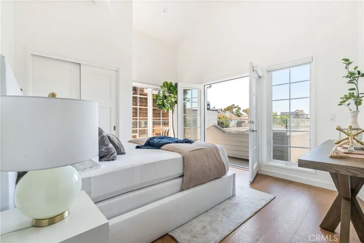 608 & 608.5 Acacia Avenue, Corona Del Mar, California 92625