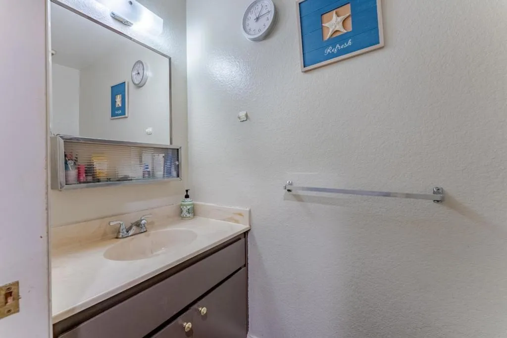 4230 Bassett Street 2, Santa Clara, California 95054 home-pic-25