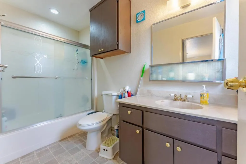 4230 Bassett Street 2, Santa Clara, California 95054 home-pic-29
