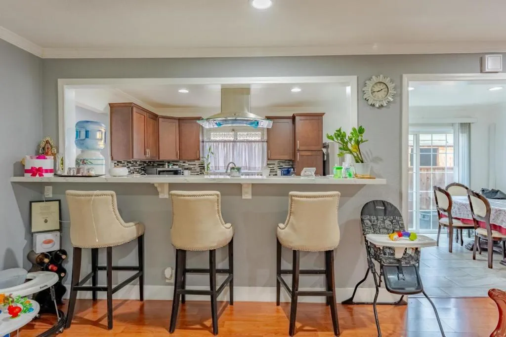 4230 Bassett Street 2, Santa Clara, California 95054 home-pic-3
