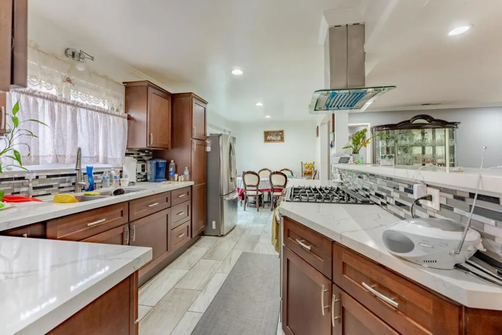 4230 Bassett Street 2, Santa Clara, California 95054 home-pic-8