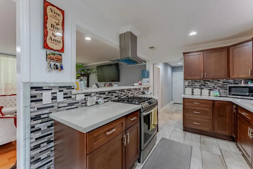 4230 Bassett Street 2, Santa Clara, California 95054 home-pic-6