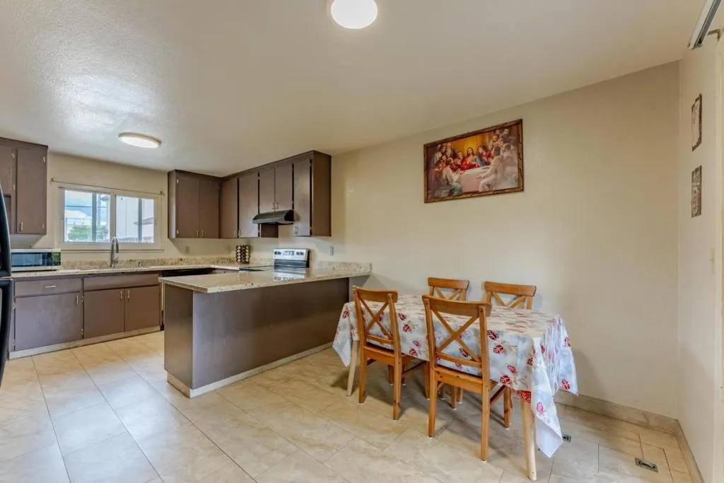 4230 Bassett Street 2, Santa Clara, California 95054 home-pic-22
