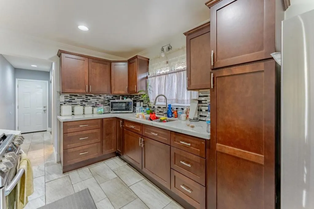 4230 Bassett Street 2, Santa Clara, California 95054 home-pic-7