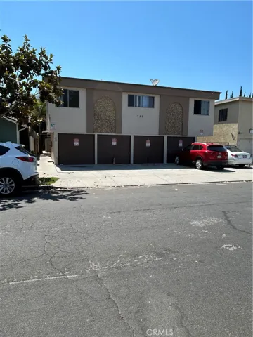 757 Freeman Avenue, Long Beach, California 90804