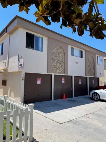 757 Freeman Avenue, Long Beach, California 90804