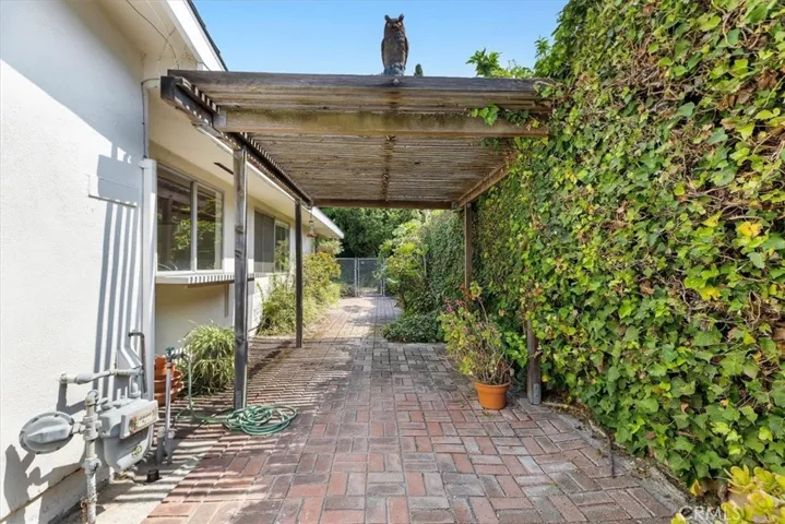 4921 Golden Arrow Drive, Rancho Palos Verdes, California 90275