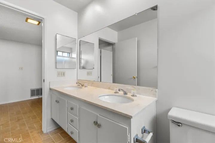 4921 Golden Arrow Drive, Rancho Palos Verdes, California 90275
