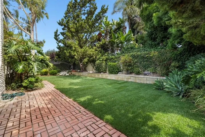 4921 Golden Arrow Drive, Rancho Palos Verdes, California 90275