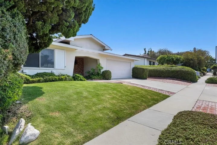 4921 Golden Arrow Drive, Rancho Palos Verdes, California 90275