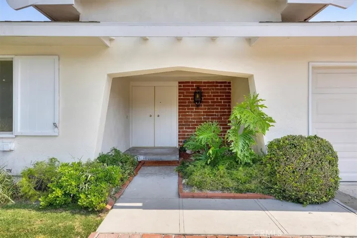 4921 Golden Arrow Drive, Rancho Palos Verdes, California 90275