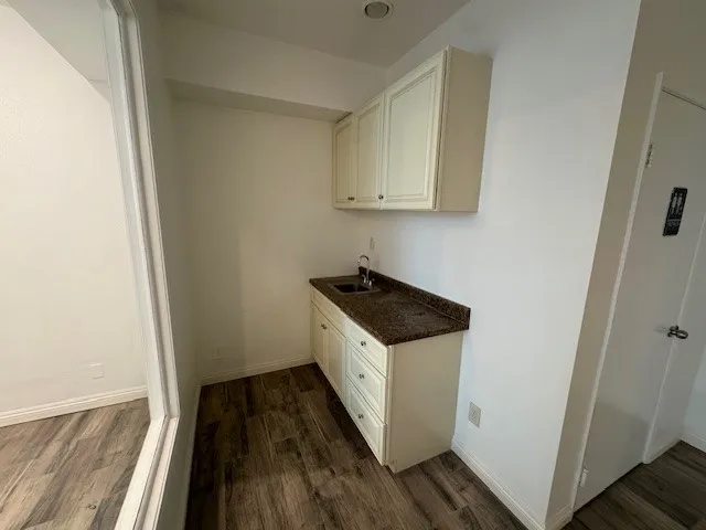 1535 E 17th Street E 104, Santa Ana, California 92705