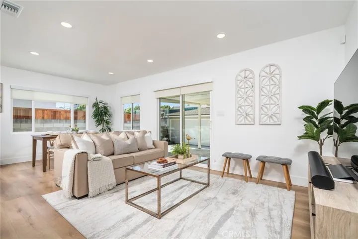 1042 Newhill Street, Glendora, California 91741